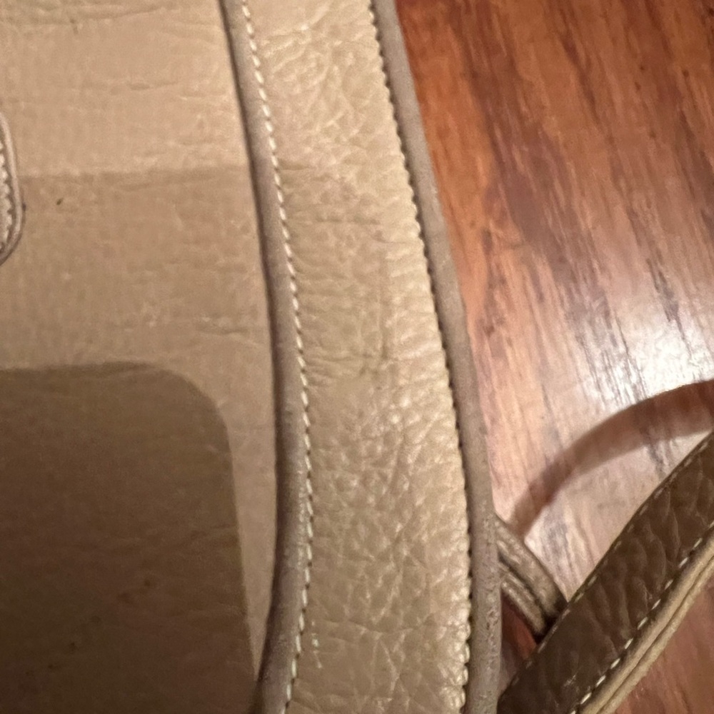 Gucci Crossbody - Picture 5 of 16